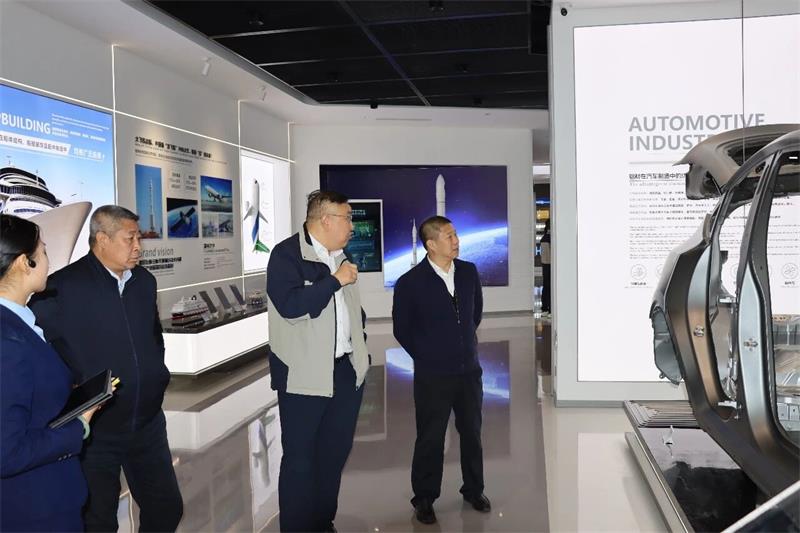 中國有色金屬工業(yè)協(xié)會黨委副書記范順科一行蒞臨明泰鋁業(yè)調(diào)研指導(dǎo)